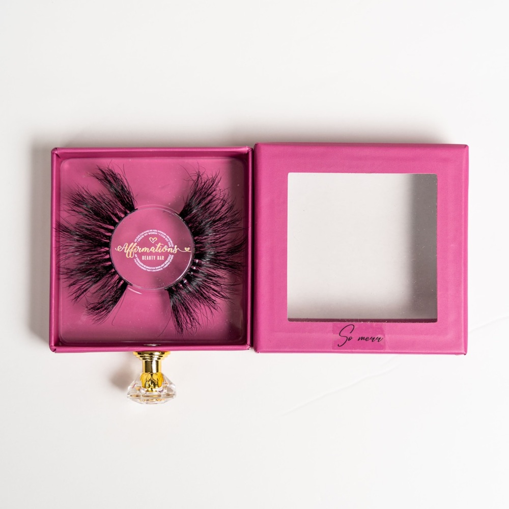 Eyelash strip